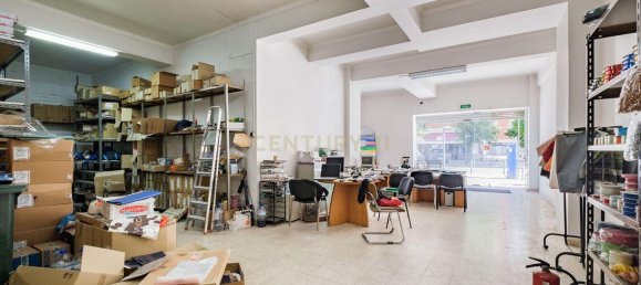 227m² Commercial property in Lisbon, Portugal No. 236228 10