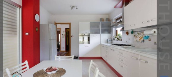 5 غرف نوم فيلا في Trieste, Italy رقم 75604 18