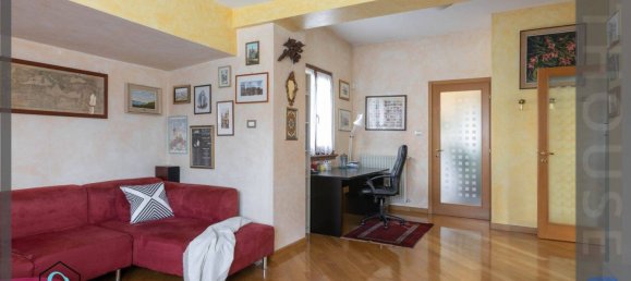 5 غرف نوم فيلا في Trieste, Italy رقم 75604 21