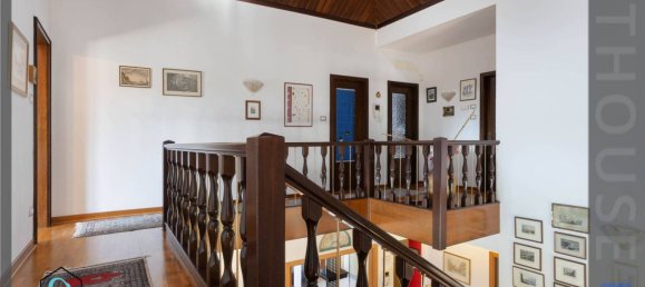 5 غرف نوم فيلا في Trieste, Italy رقم 75604 23