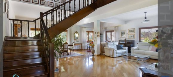 5 غرف نوم فيلا في Trieste, Italy رقم 75604 8