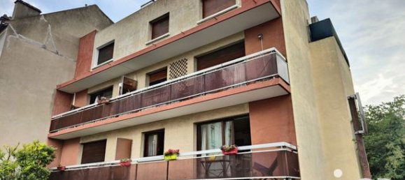 Studio in Montreuil, France No. 358502 7