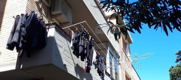 5 rooms Apartment in Piombino, Italy No. 42867 5