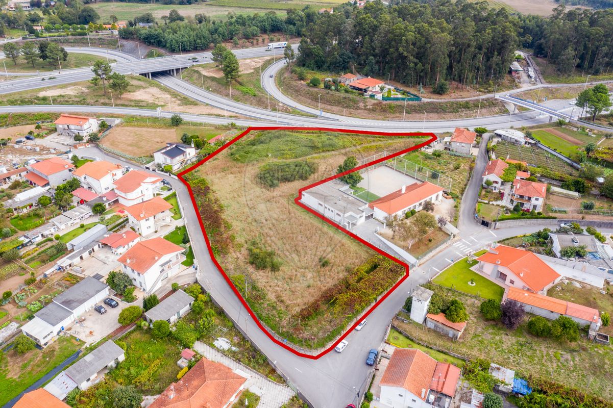 16500m² Land in Vila Nova de Famalicao, Portugal No. 36451