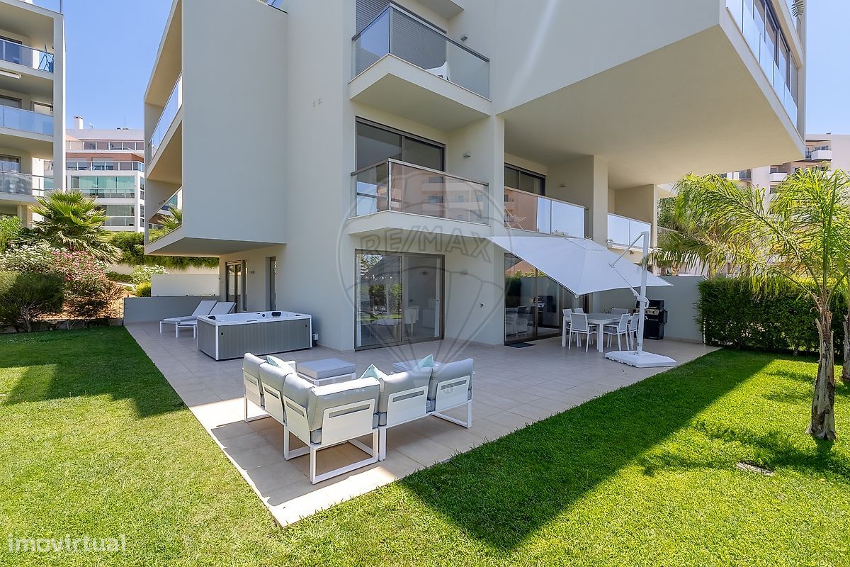 4 bedrooms Duplex in Portimao, Portugal No. 248153