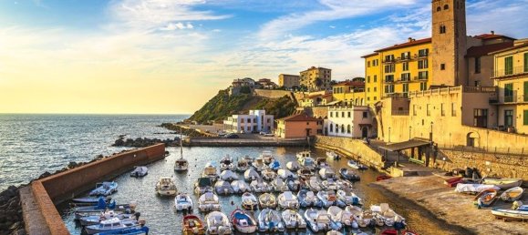 5 bedrooms Apartment in Piombino, Italy No. 336070 9