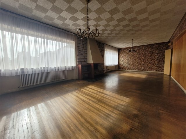 7 bedrooms House in Luneville, France No. 89335