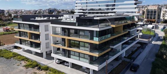 3 bedrooms Penthouse in Agios Athanasios, Cyprus No. 20531 4