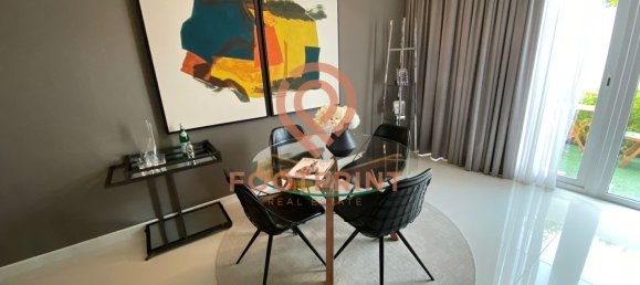 Adosado de 3 dormitorios en Dubai, UAE No. 23767 4