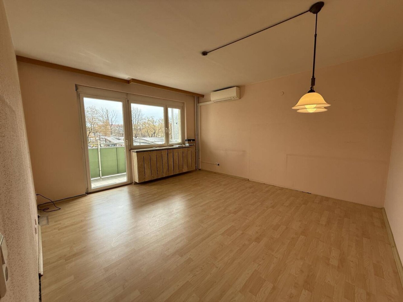 3غرفة شقة في Eggenberg, Austria رقم 149949