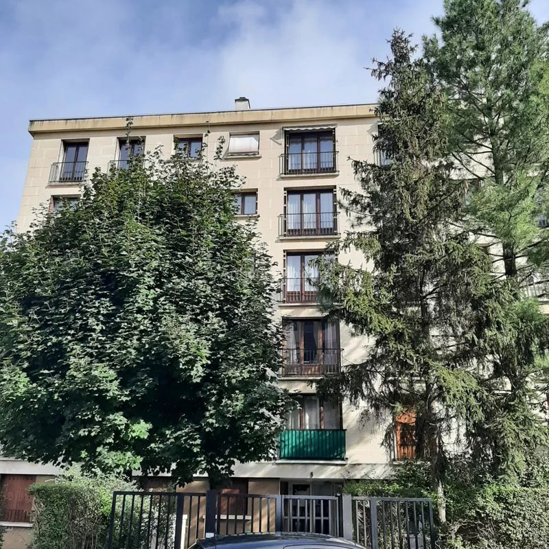 2 bedrooms Apartment in Nogent-sur-Marne, France No. 173333