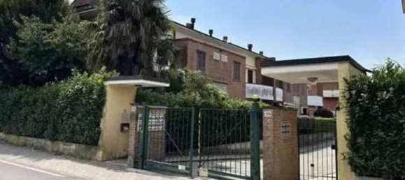 Квартира с 6 комнатами в Чезано Мадерно, Италия № 181232 2