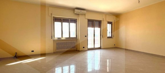 Apartamento de 4 habitaciónes en Matera, Italy No. 17873 5