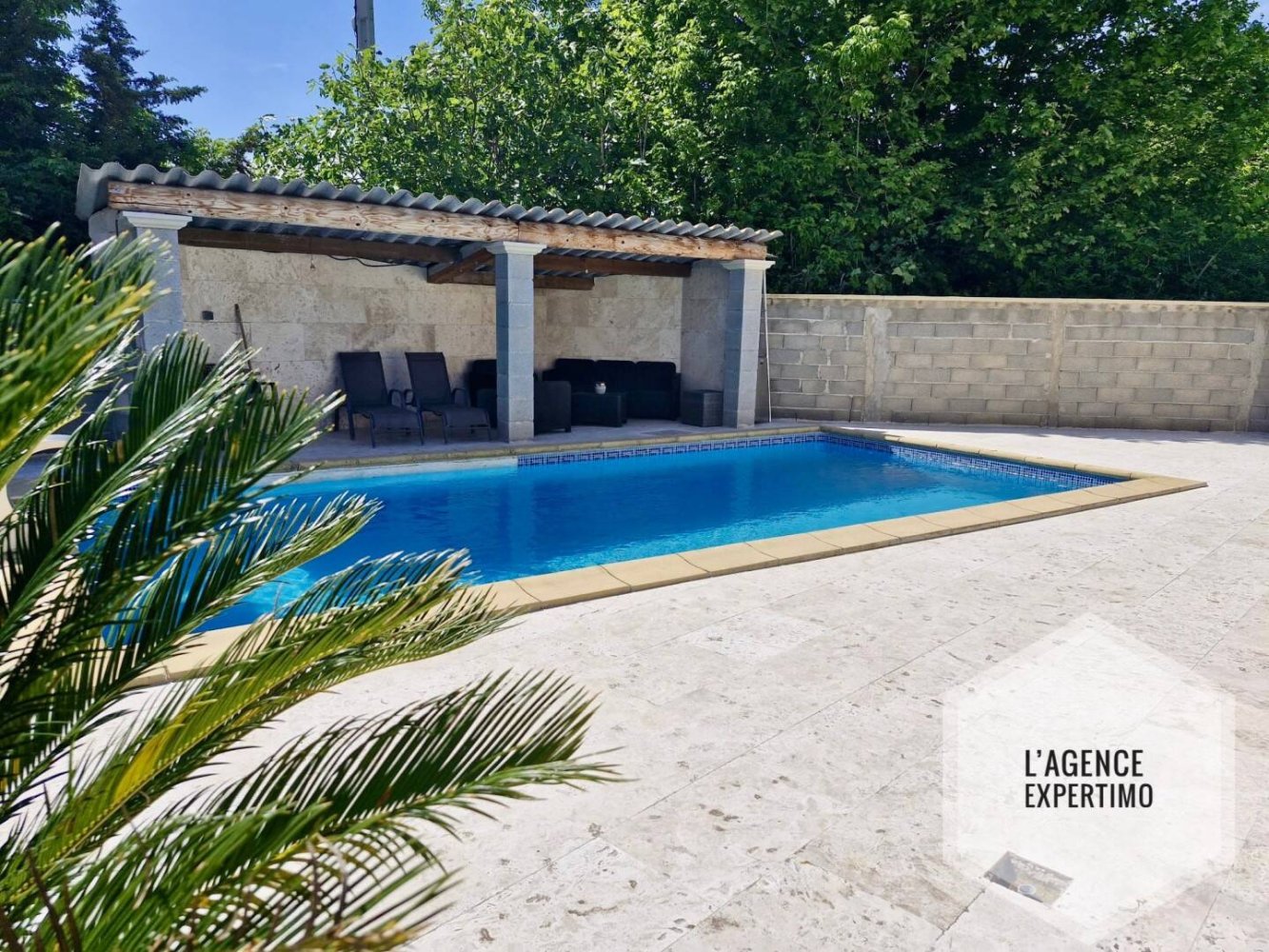 3 bedrooms Villa in Jonquieres, France No. 360952