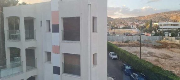 2 bedrooms Apartment in Agios Tychonas, Cyprus No. 16036 10