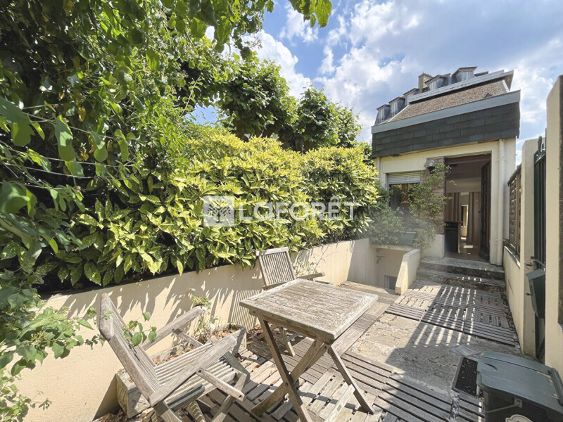 Дом с 2 спальнями в Сен-Клу, Франция № 182726