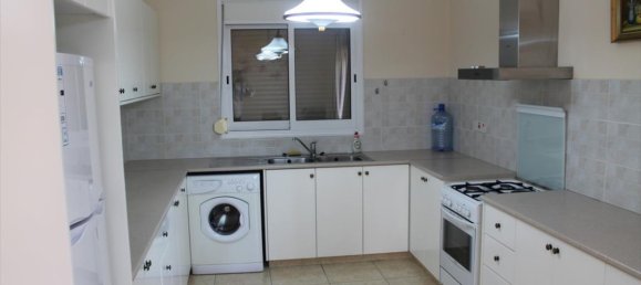 4 bedrooms Villa in Limassol, Cyprus No. 12591 13