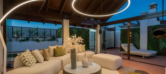 Apartamento de 3 dormitorios en Estepona, Spain No. 206879 40