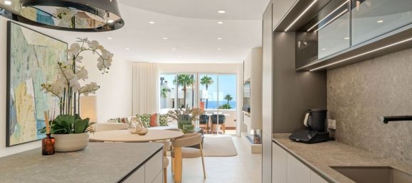 Квартира с 3 спальнями в Эстепона, Испания № 206879 18