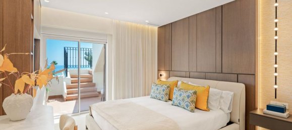 Apartamento de 3 dormitorios en Estepona, Spain No. 206879 32