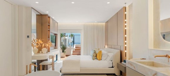 Apartamento de 3 dormitorios en Estepona, Spain No. 206879 50