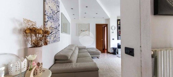 2 bedrooms Apartment in Rozzano, Italy No. 4969 7