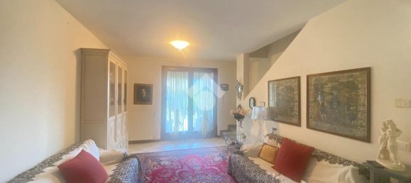 2 bedrooms Villa in Sale Marasino, Italy No. 305649 3