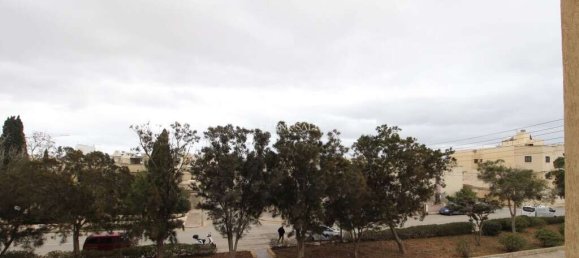 Квартира с 3 спальнями в Кренди, Мальта № 7027 32