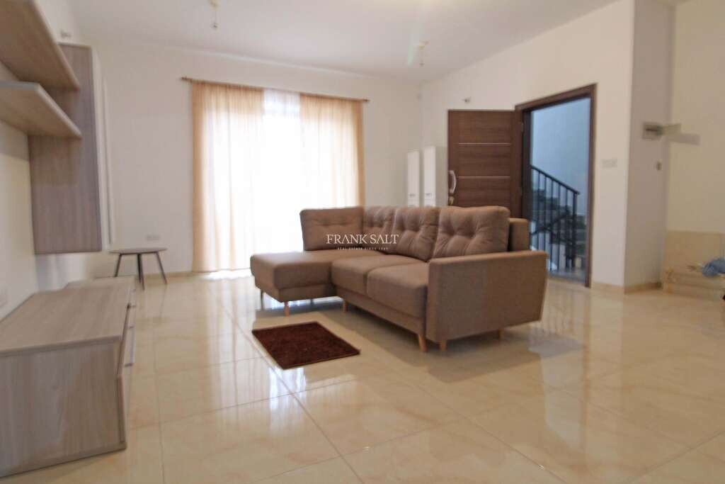 Квартира с 3 спальнями в Кренди, Мальта № 7027