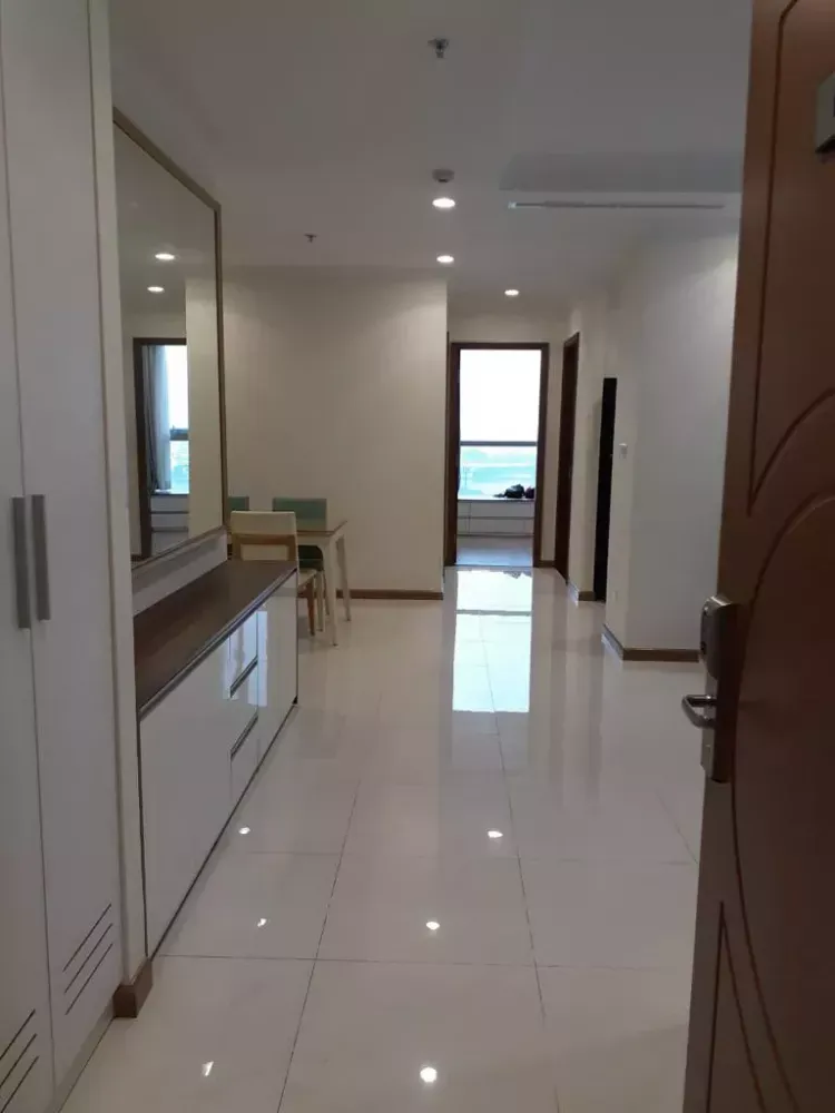 3 dormitorios apartamento en alquiler en Ho Chi Minh, Vietnam № 9374