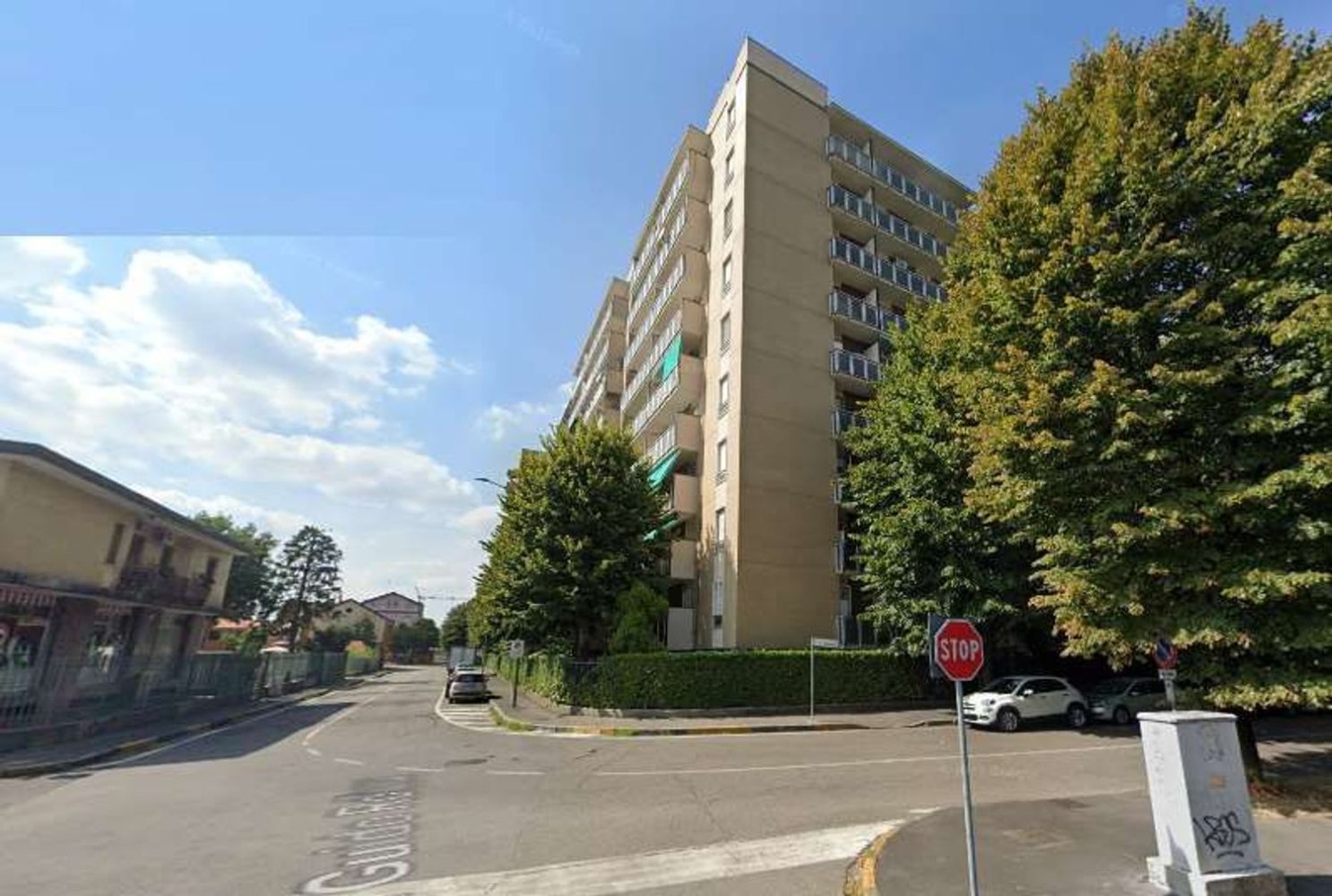 4 Schlafzimmer Wohnung in Cologno Monzese, Italy, Nr. 361115