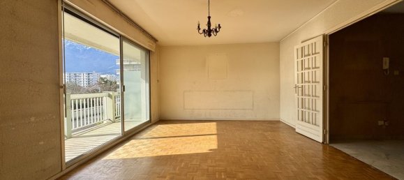 2 bedrooms Apartment in Grenoble, France No. 190492 3