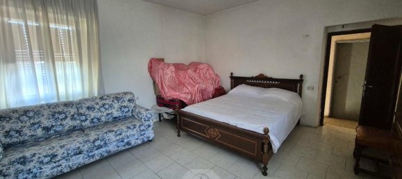 3غرفة منزل في Besnate, Italy رقم 170855 9