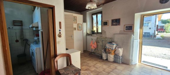 3غرفة منزل في Besnate, Italy رقم 170855 8