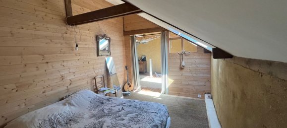 2 Schlafzimmer Haus in Guipel, France, Nr. 320596 2