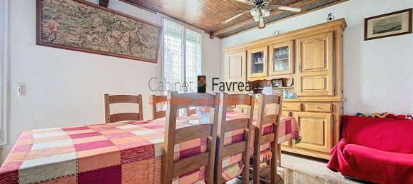 3 bedrooms House in Vitry-sur-Seine, France No. 169039 2