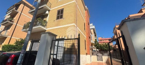 2 Schlafzimmer Wohnung in Rome, Italy, Nr. 359845 26