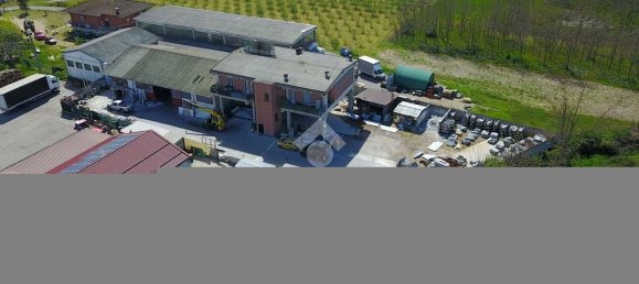 1000m² Warehouse in Cuneo, Italy No. 89333 12