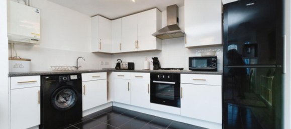 2 غرف نوم شقة في Kenley, United Kingdom رقم 8057 3