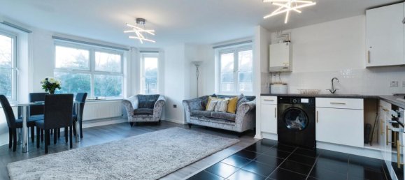 2 غرف نوم شقة في Kenley, United Kingdom رقم 8057 10