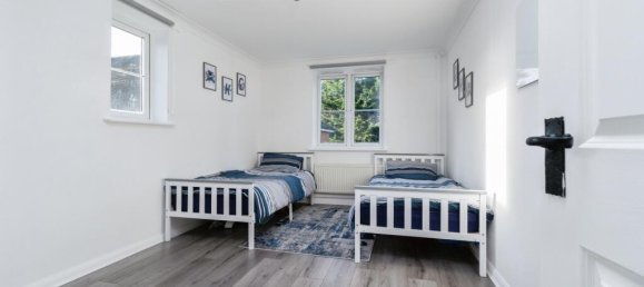 2 غرف نوم شقة في Kenley, United Kingdom رقم 8057 9