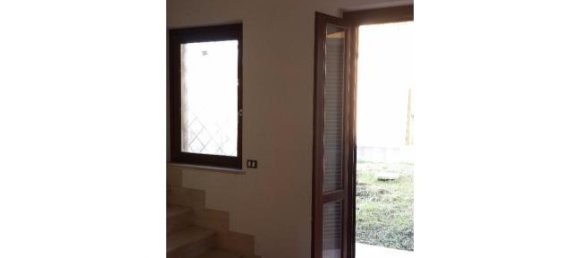 4 rooms House in Scandriglia, Italy No. 253645 2