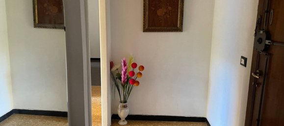 2 rooms Apartment in Genoa, Italy No. 39497 6