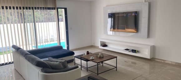 3 bedrooms Villa in Ginestas, France No. 336093 4