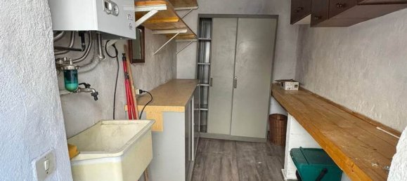 1 bedroom Apartment in Pomarance, Italy No. 288973 13