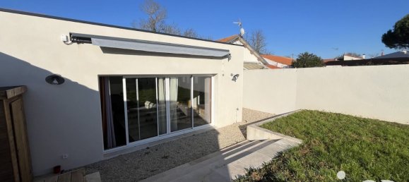 3 Schlafzimmer Haus in La Rochelle, France, Nr. 99184 5