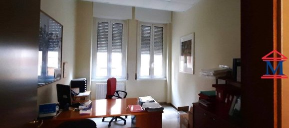 Офис с 5 комнатами в Бергамо, Италия № 174817 5