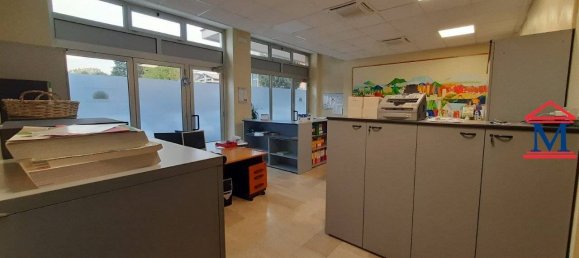 Офис с 5 комнатами в Бергамо, Италия № 174817 2