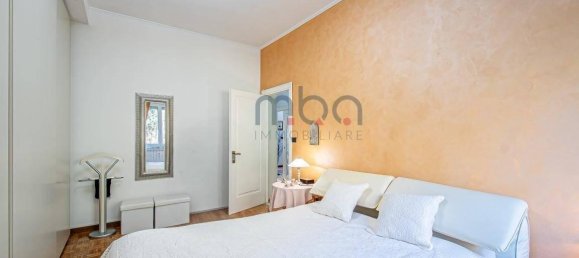 3 rooms Apartment in Genoa, Italy No. 37304 31