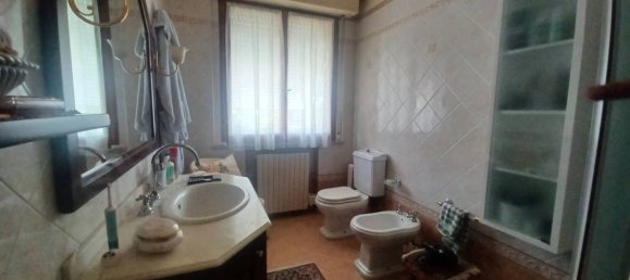 4 Schlafzimmer Wohnung in Fano, Italy, Nr. 208881 10